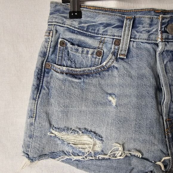 Levis Distressed Cutoff Shorts Size 26 - Picture 2 of 8